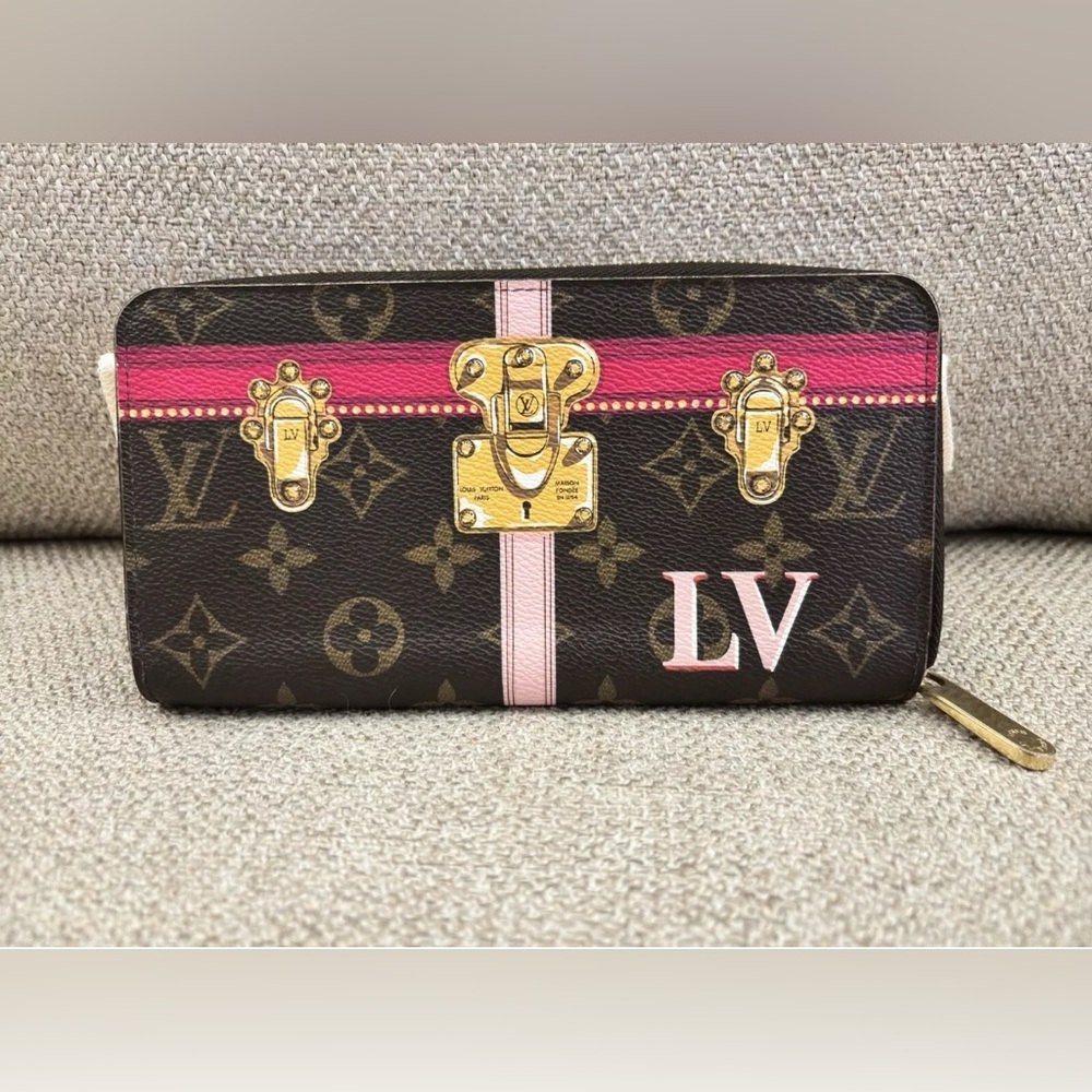 Authentic LOUIS VUITTON | Summer Trunks  Zippy Wallet | Like NEW